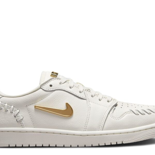 Wmns Jordan 1 Low Method of Make 'Sail Metallic Gold'