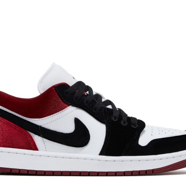 Wmns Jordan 1 Low 'Velvet Black Toe'