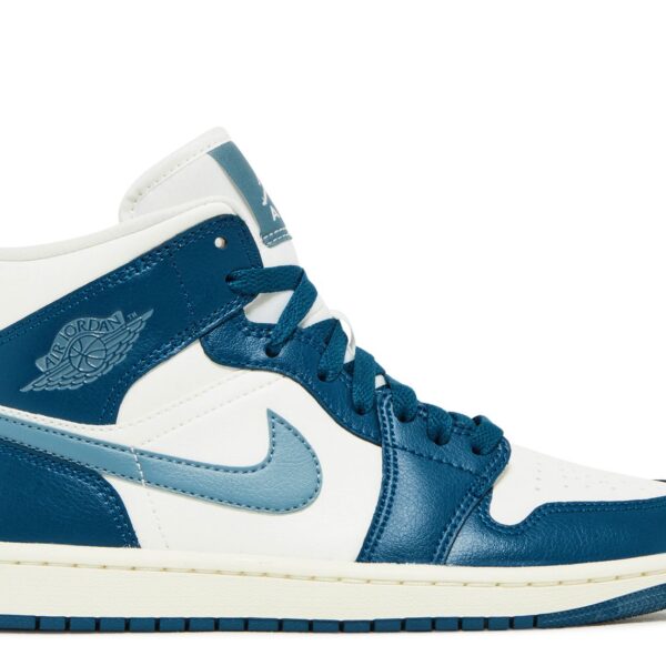 Wmns Jordan 1 Mid 'Sky J French Blue'