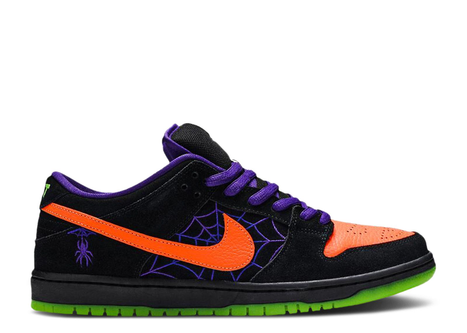 Dunk Low SB 'Night of Mischief' Special Box