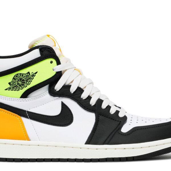 Jordan 1 Retro High OG 'Volt Gold'