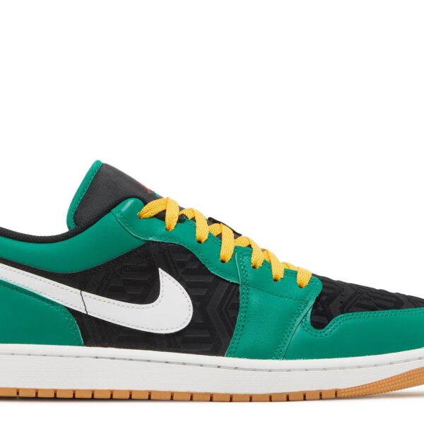 Jordan 1 Low SE 'Christmas'