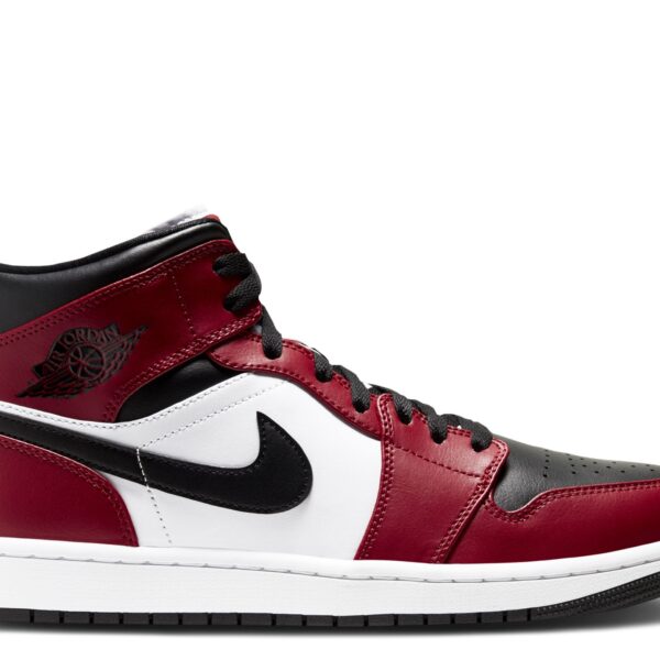 Jordan 1 Mid 'Chicago Black Toe'