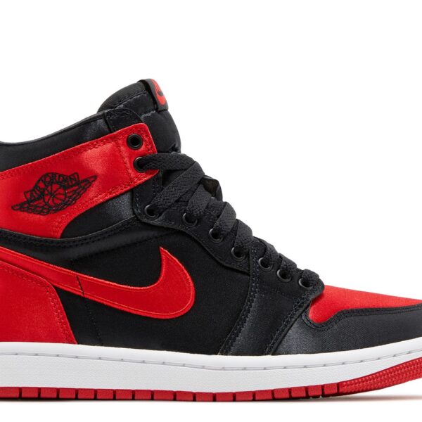 Wmns Jordan 1 Retro High OG 'Satin Bred' 2023