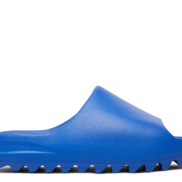 Yeezy Slides 'Azure'