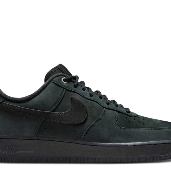 Air Force 1 Low 'Triple Black Nubuck'