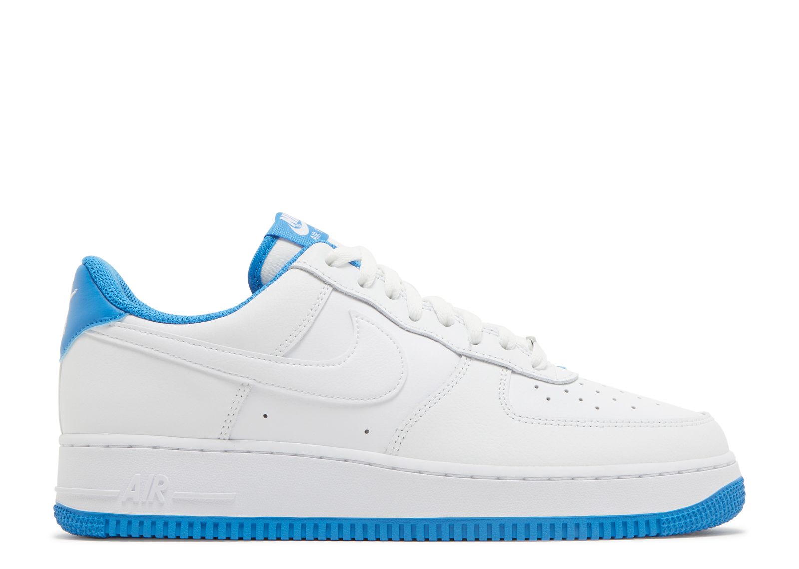 Air Force 1 '07 'White Light Photo Blue'