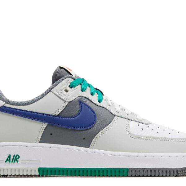 Air Force 1 '07 LV8 'Split - Light Silver Deep Royal'