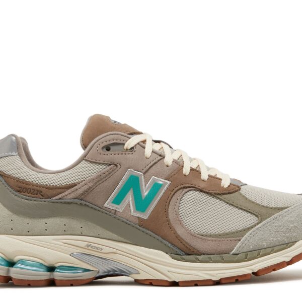 New Balance atmos x 2002R 'Oasis'