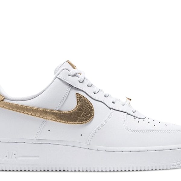 Air Force 1 '07 LV8 'Gold Foil Swoosh'