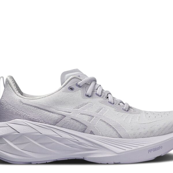 Wmns Novablast 4 'Lilac Hint'