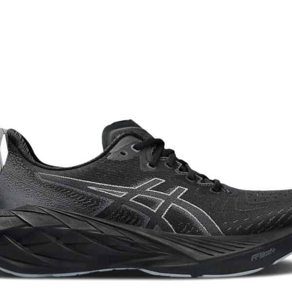 Novablast 4 'Black Graphite Grey'