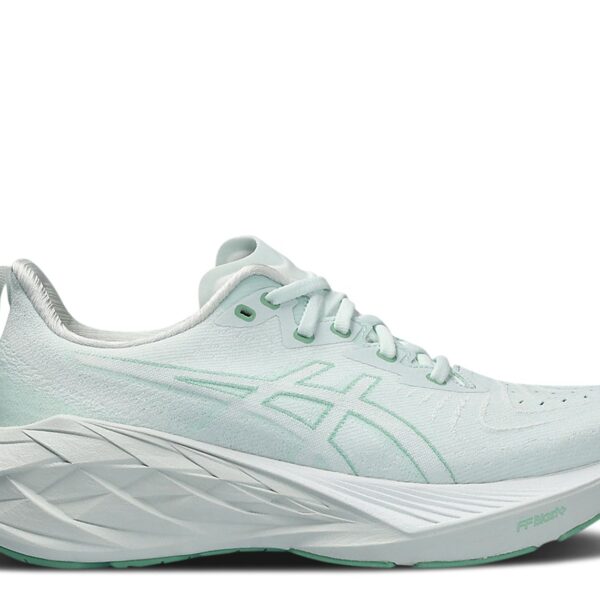 Wmns Novablast 4 'Pale Mint White'