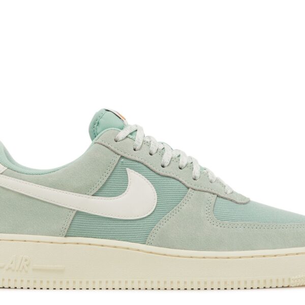Air Force 1 '07 LV8 'Certified Fresh - Enamel Green'