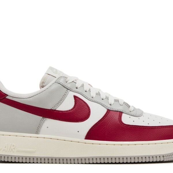 Air Force 1 '07 LV8 'Gym Red Toe'