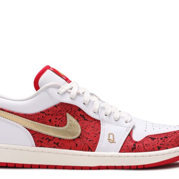 Jordan 1 Low SE 'Spades'