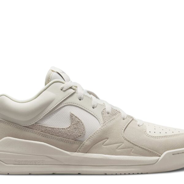 Jordan Stadium 90 'Sail Coconut Milk'
