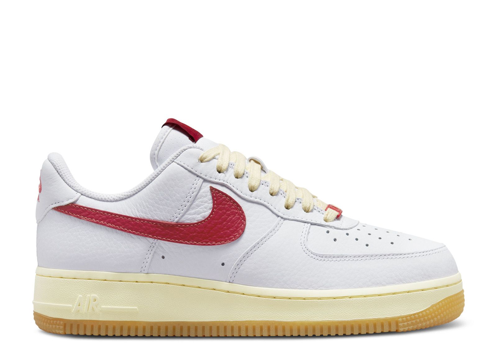 Wmns Air Force 1 '07 'Summit White University Red'