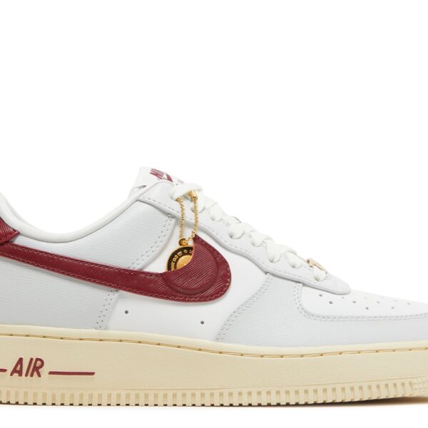 Wmns Air Force 1 '07 SE 'Sisterhood - Team Red'