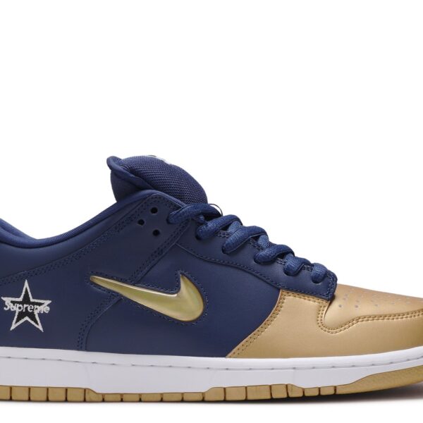 Supreme x Dunk SB Low QS 'Metallic Gold'