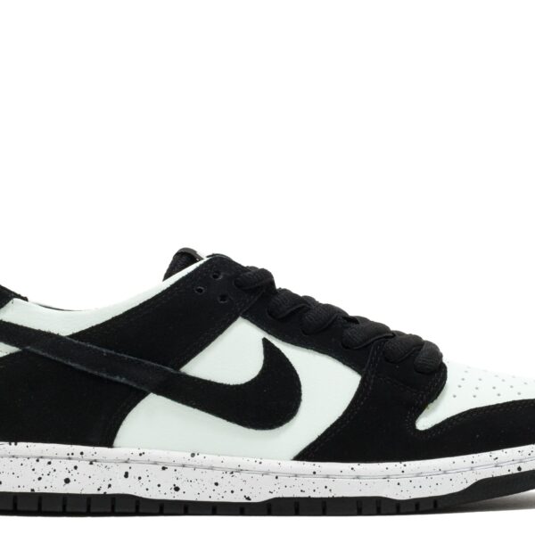 Zoom Dunk Low Pro SB 'Barely Green'