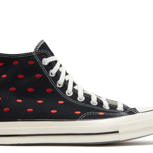 Chuck 70 Embroidered Lips High 'Love Me - Black'