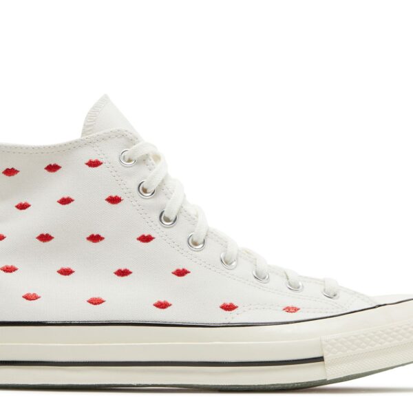 Chuck 70 Embroidered Lips High 'Love Me - Vintage White'