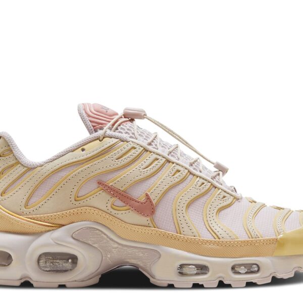 Wmns Air Max Plus 'Sanddrift Red Stardust'