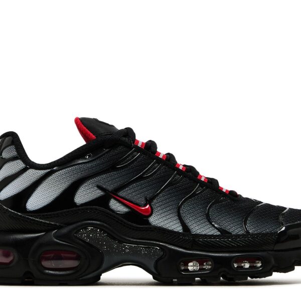 Air Max Plus 'Black Gradient Red'
