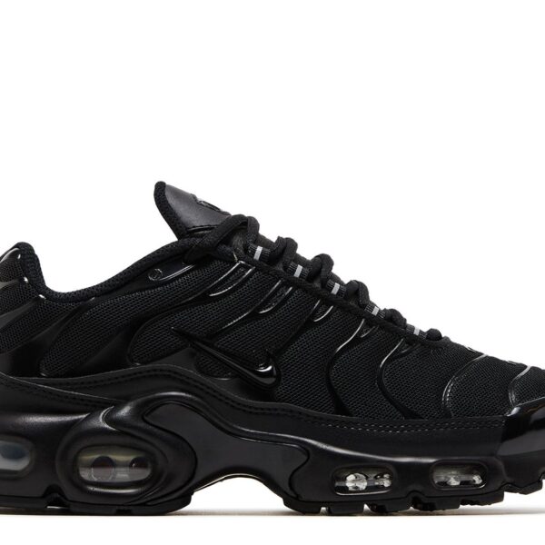Wmns Air Max Plus 'Triple Black'