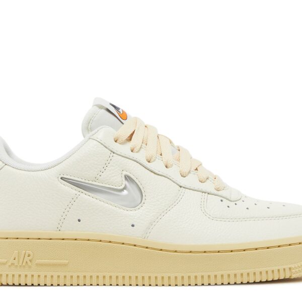 Wmns Air Force 1 '07 LX 'Coconut Milk'
