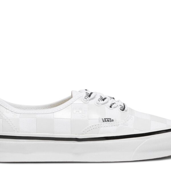 HommeGirls x Authentic 44 'Marshmallow White'