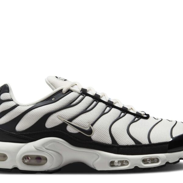 Air Max Plus Essential 'Panda'