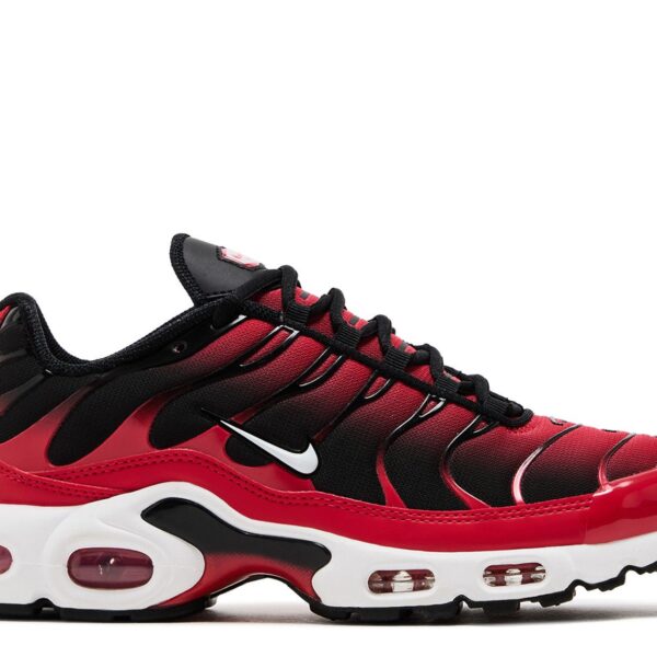 Wmns Air Max Plus 'University Red Black'