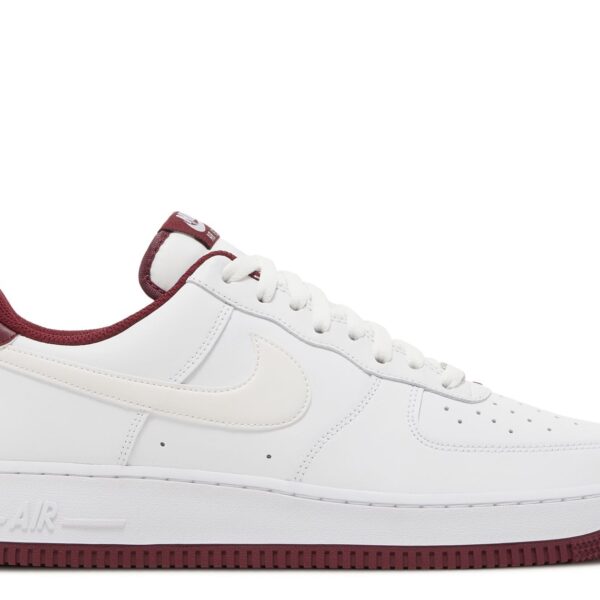 Air Force 1 '07 'White Dark Beetroot'